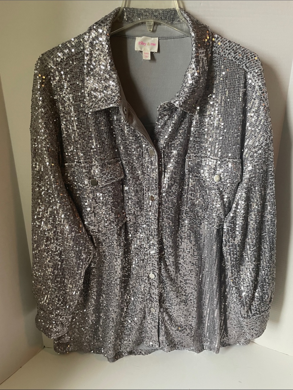 Riley & Rae Women's Size XXL Silver Sequin Button-Front Shirt Jacket